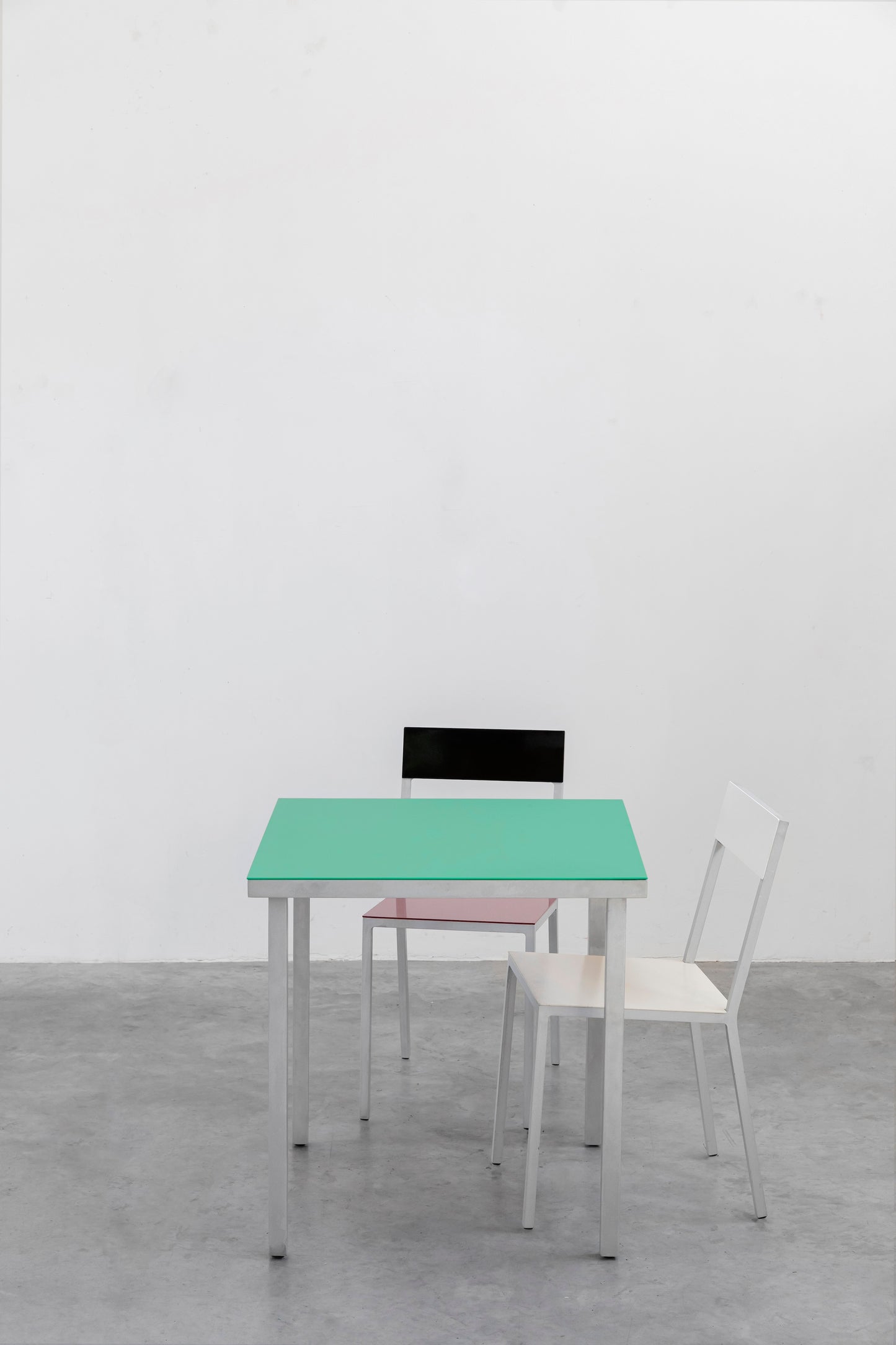 alu dining table S