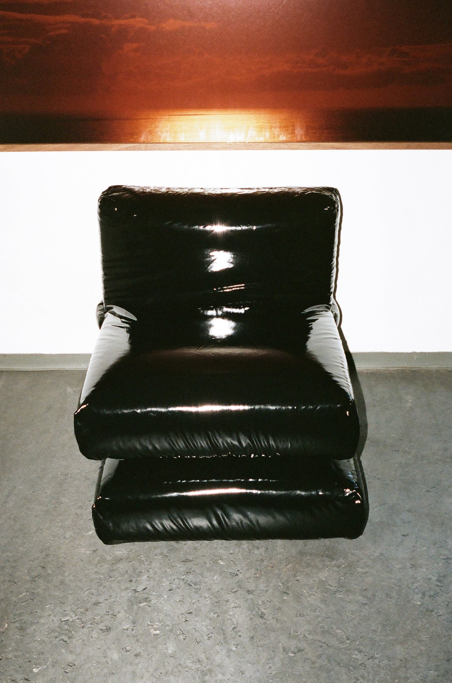 pillow sofa lacquer