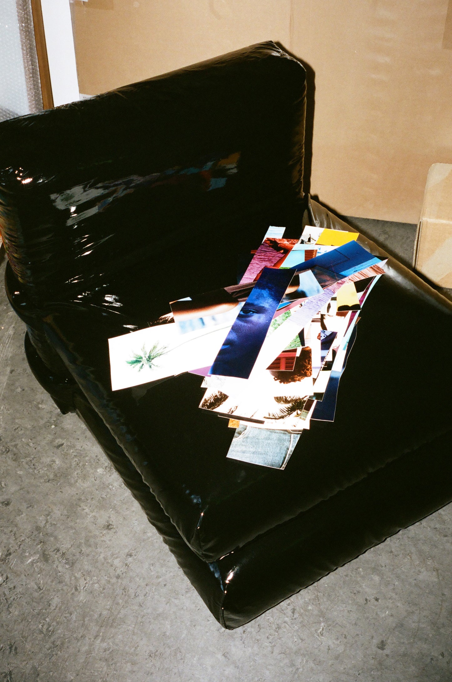 pillow sofa lacquer