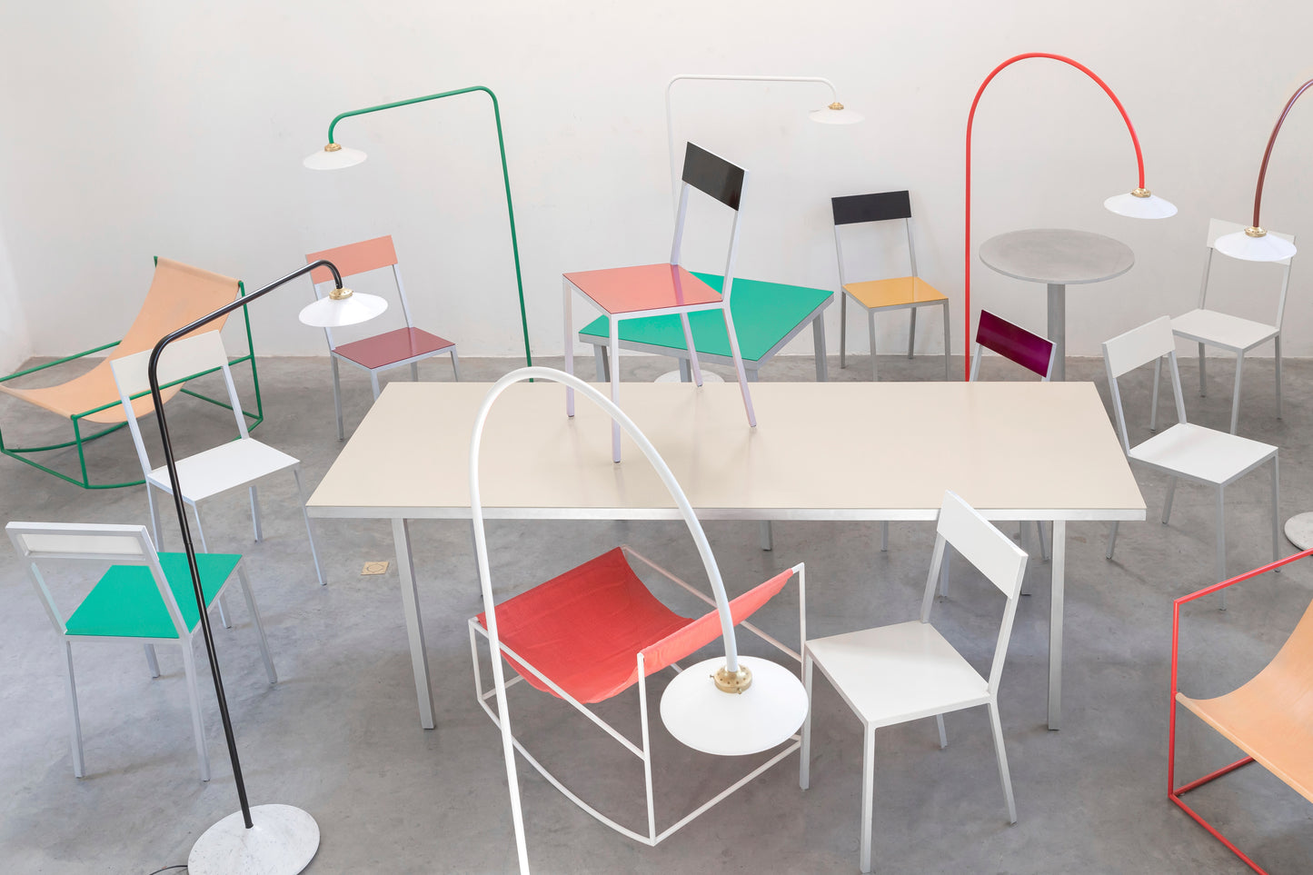 alu dining table L