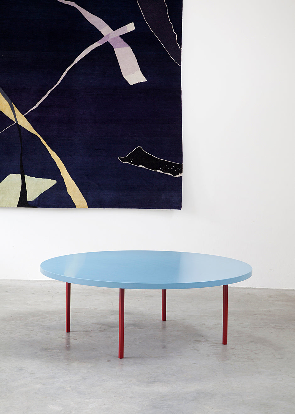 round table low