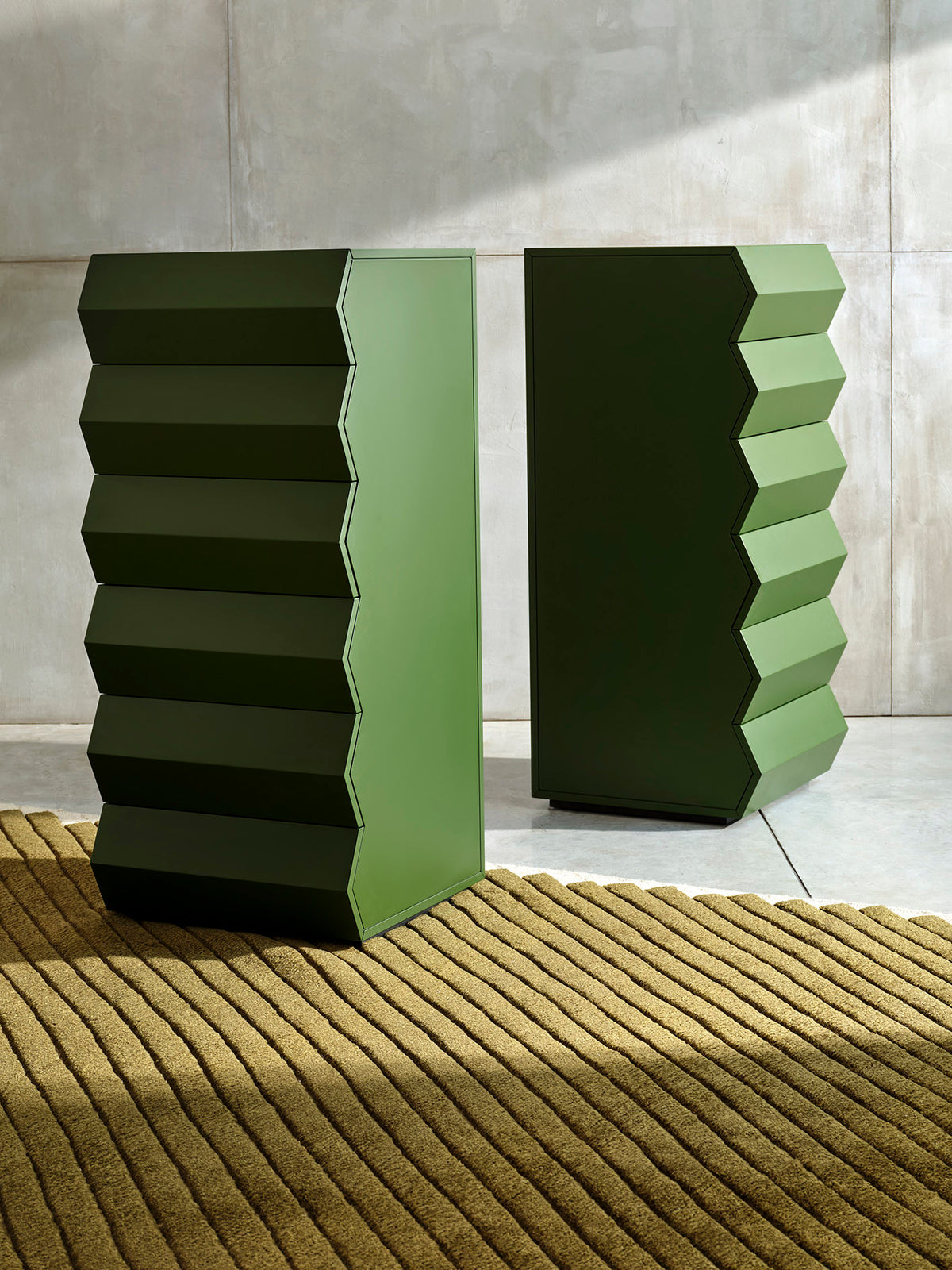 Z24 chest of drawers