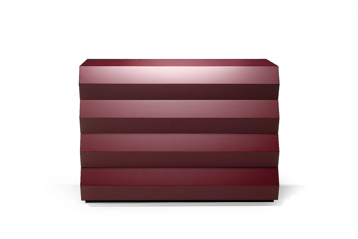 Z24 chest of drawers