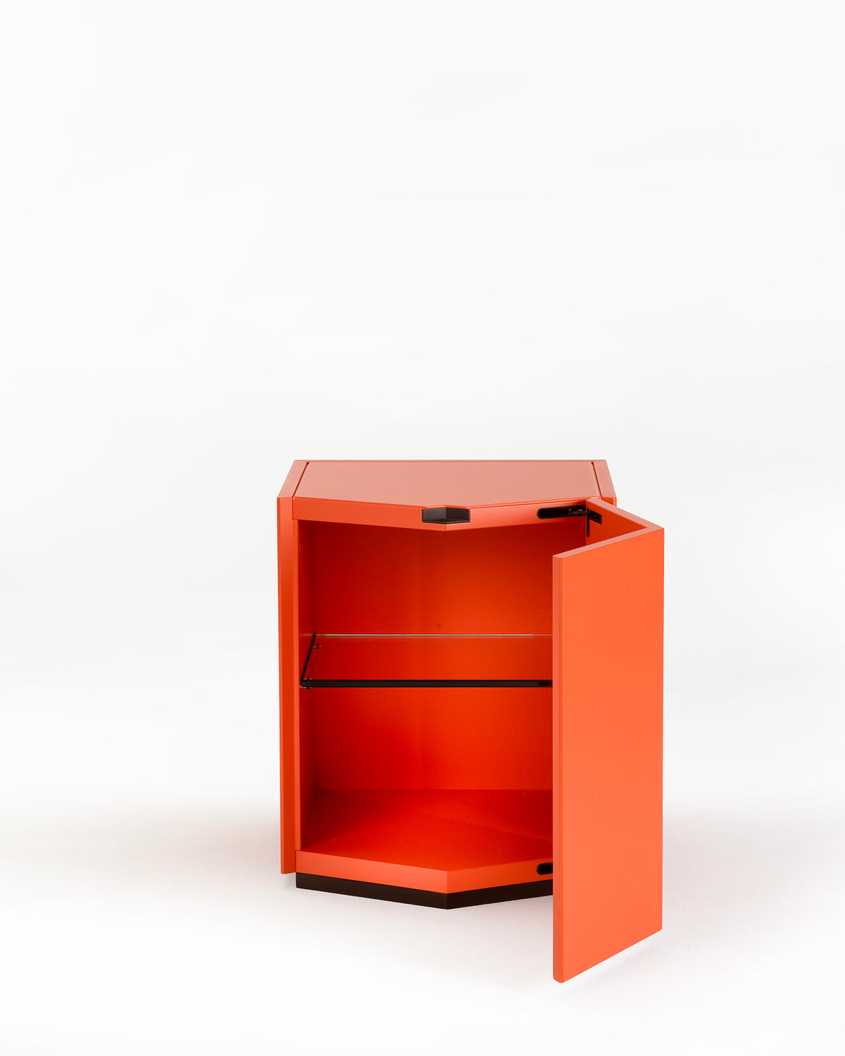 Z24 nightstand
