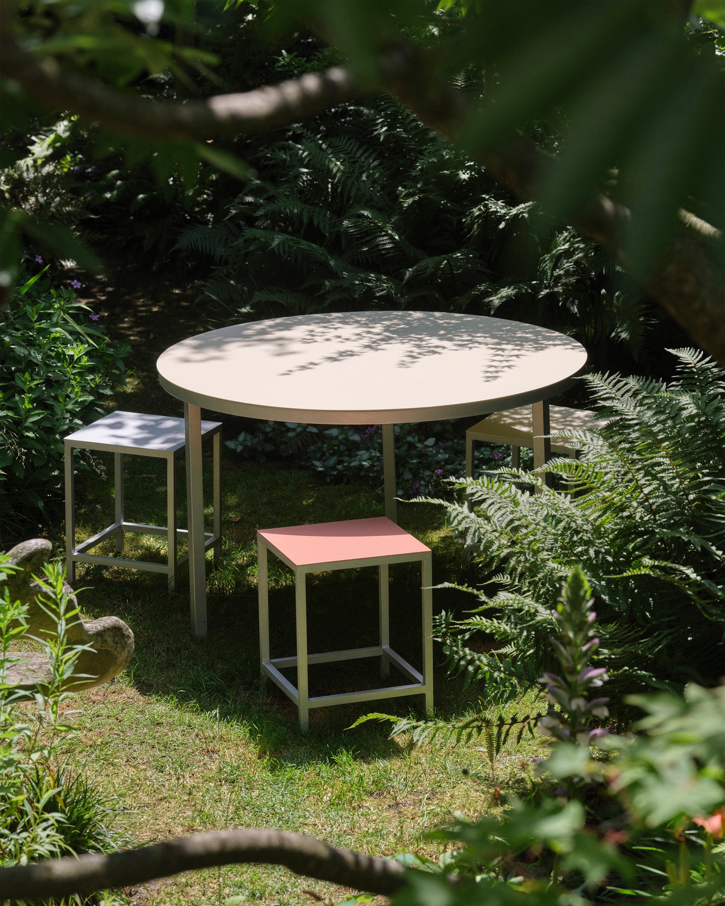 dining table round